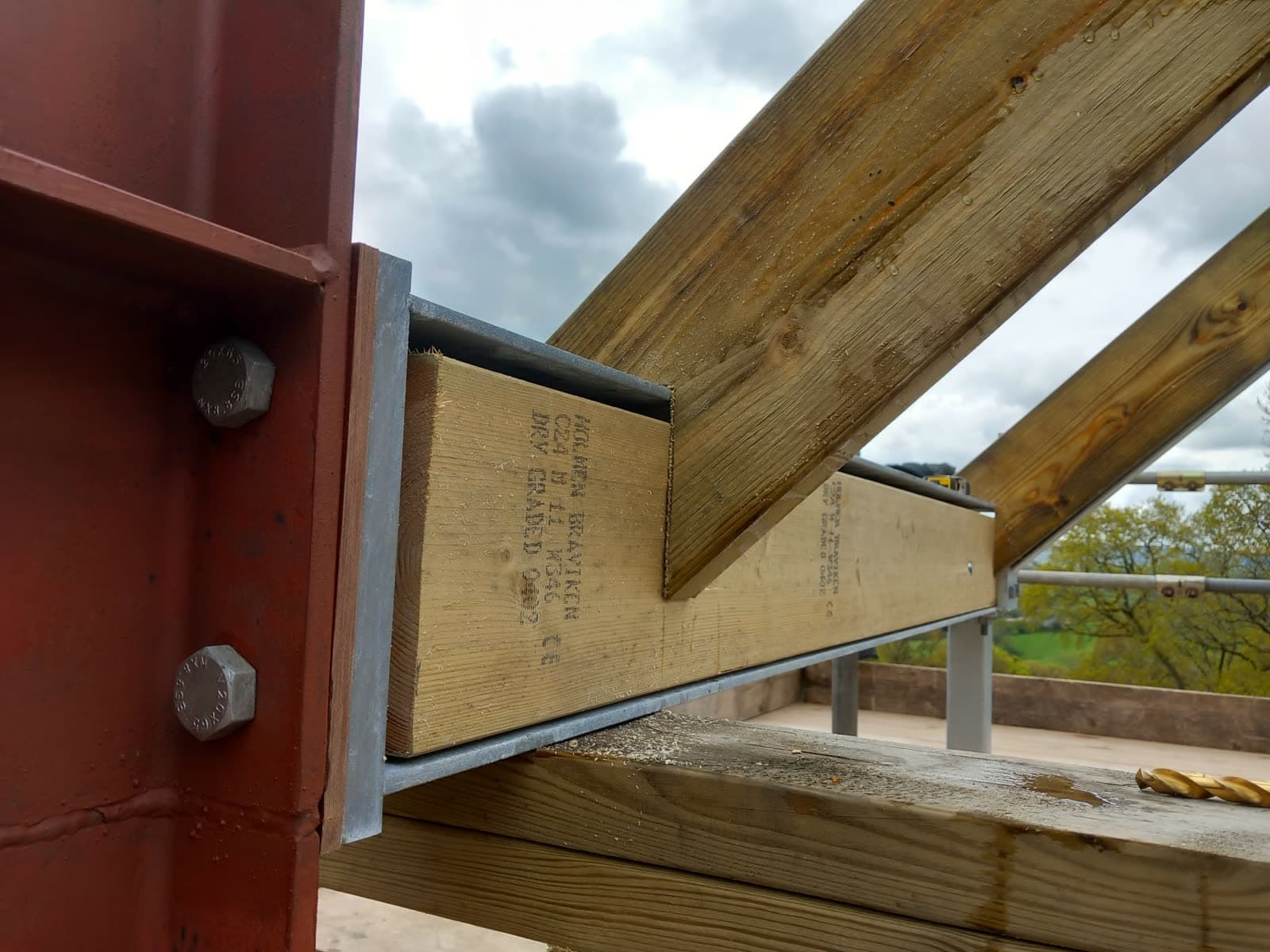 Steel and timber structural junction