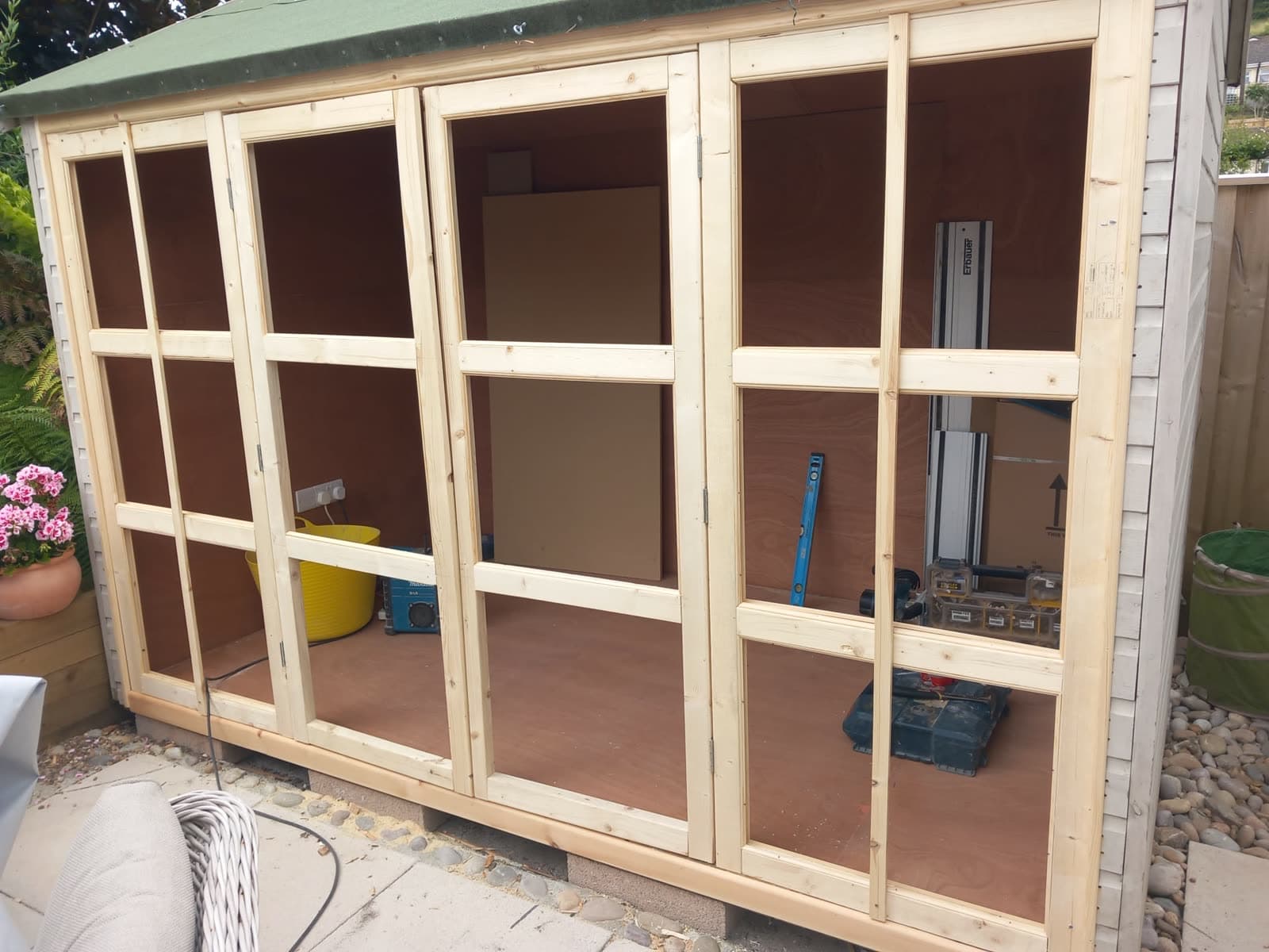 Building a summerhouse window frame